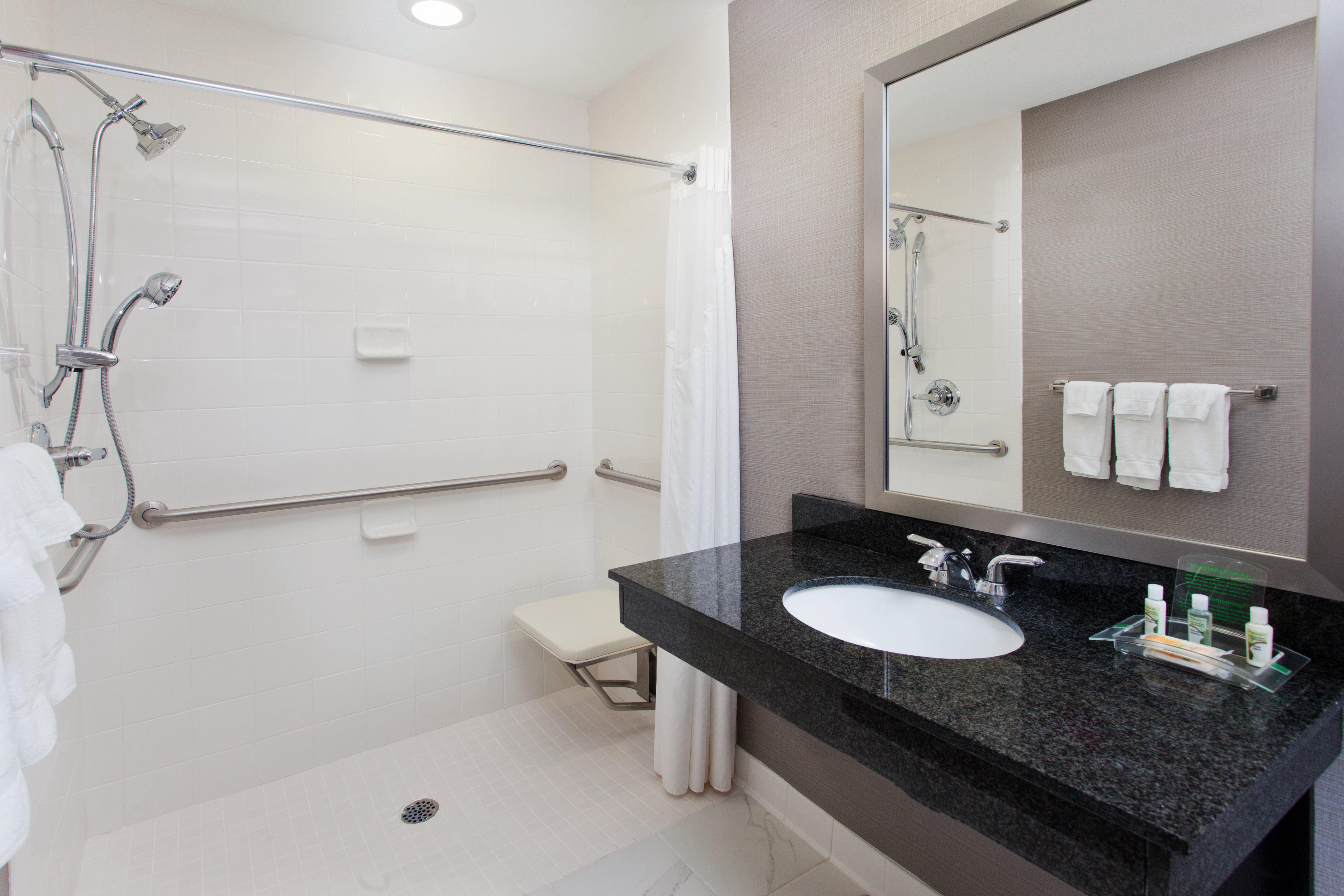 Holiday Inn Brunswick I-95 Bagian luar foto