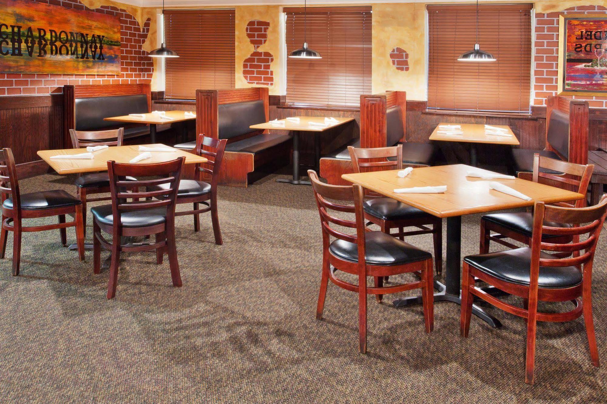 Holiday Inn Brunswick I-95 Bagian luar foto