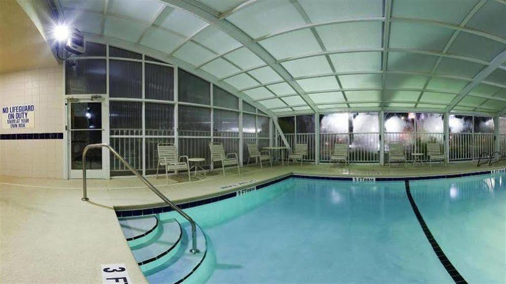 Holiday Inn Brunswick I-95 Bagian luar foto